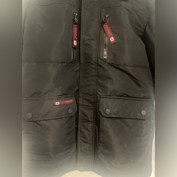 NWOT - Canada Goose Youth L (14/16) Black Puffer Jacket - Picture 3 of 16